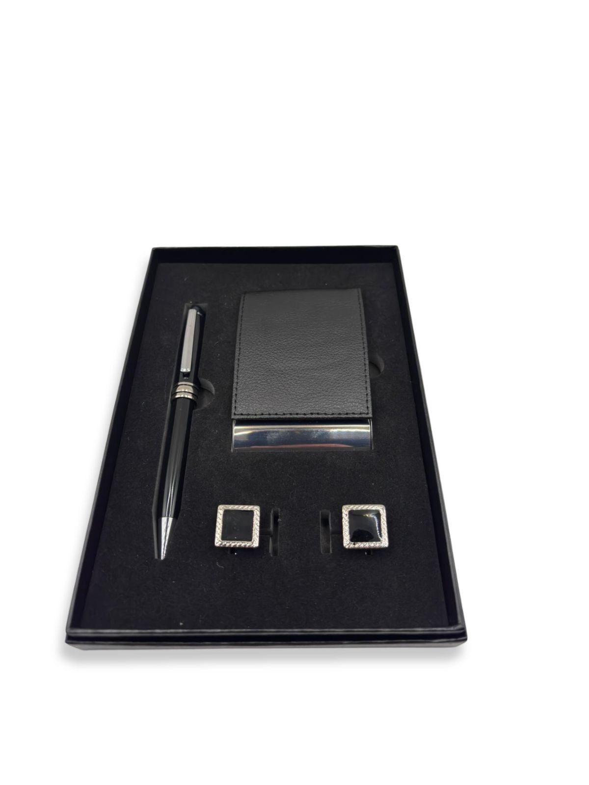Set cadou pentru barbati cu pix metalic, suport pentru carti de vizita si butoni eleganti, prezentat intr-o cutie neagra.