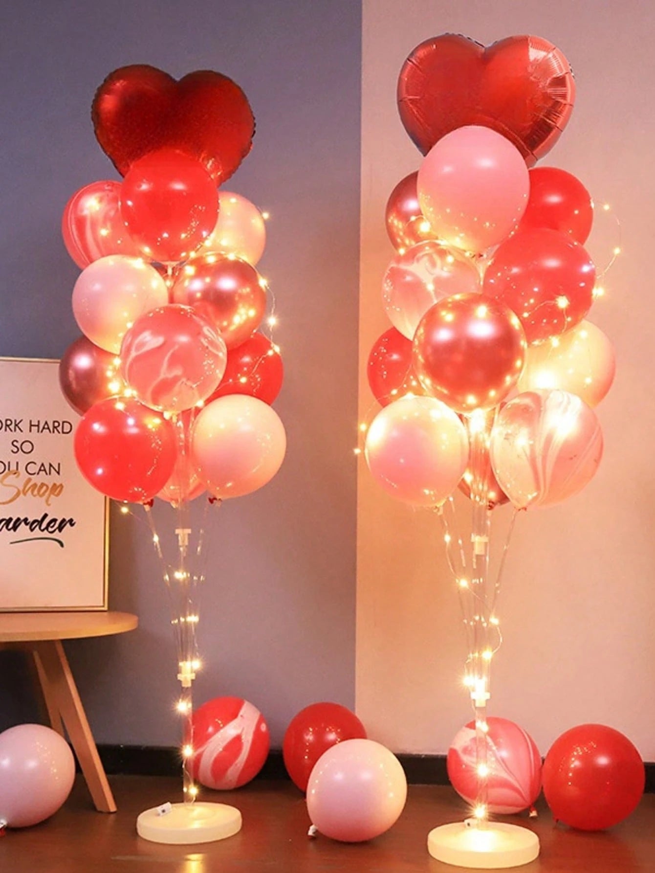 Set coloană de baloane pentru podea, cu suport, bază și lumini decorative