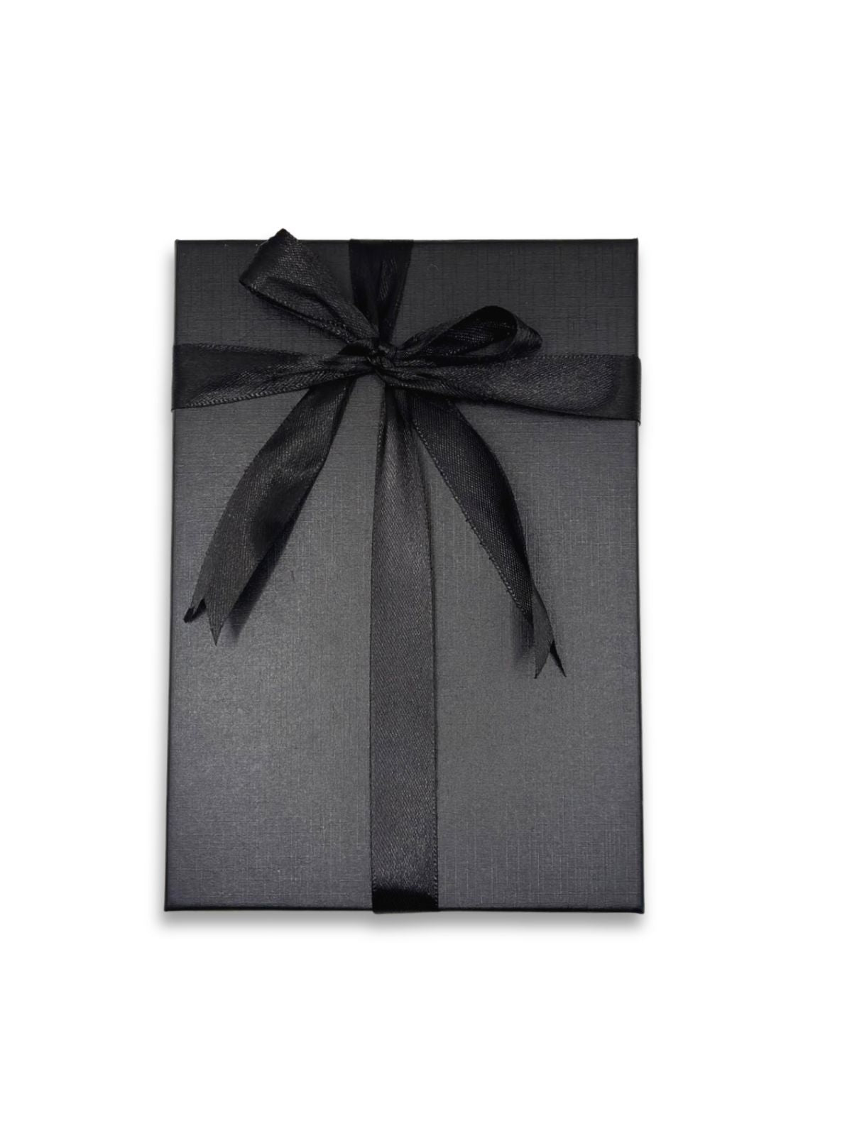 Set cadou pentru barbati cu pix metalic, suport pentru carti de vizita si butoni eleganti, prezentat intr-o cutie neagra.